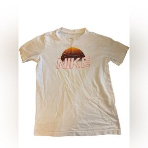 Nike Boys Basketball T-shirt in White| Size: M 10/12